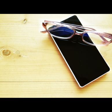 肌にも影響を及ぼすブルーライトをカットできる日焼け止め化粧下地