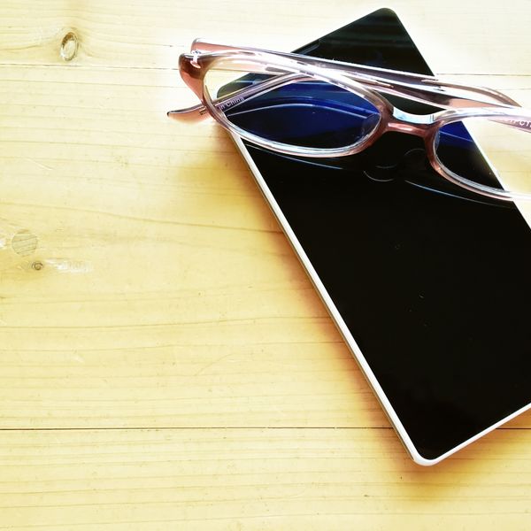 肌にも影響を及ぼすブルーライトをカットできる日焼け止め化粧下地